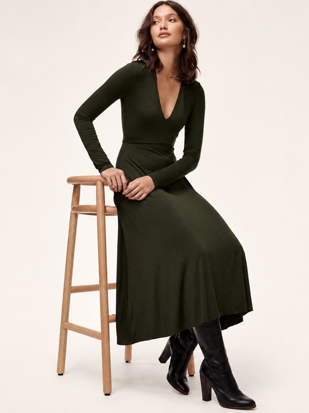 Wilfred Aritzia Black Long Sleeve Maxi Dress Women’s Medium Stretch Flowy
